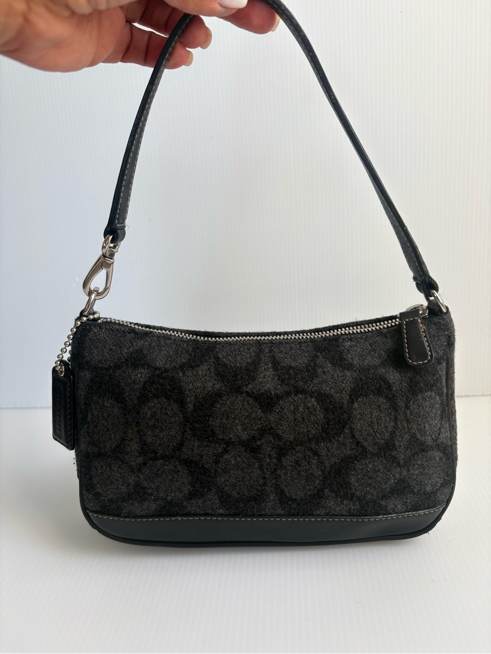 Vintage Coach Demi Shoulder Baguette Black Wool Leather Signature C -7720